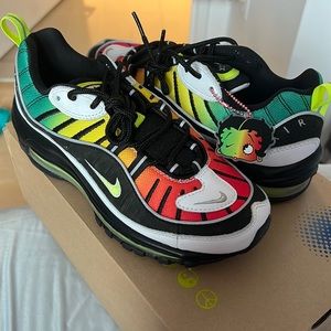 Nike Olivia Kim Air Max